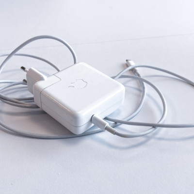 Зарядний блок USB-C 20W для Kindle